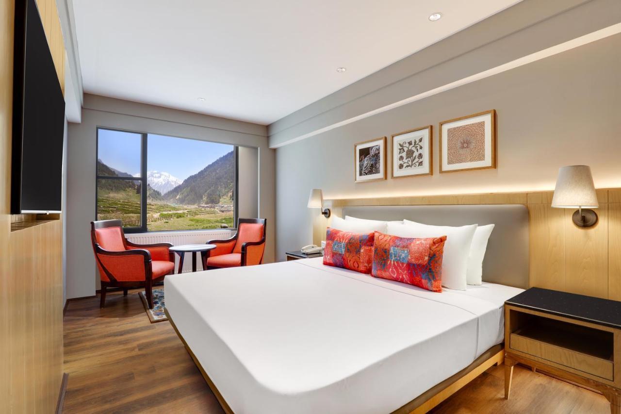 Lemon Tree Hotel, Sonamarg Exterior photo
