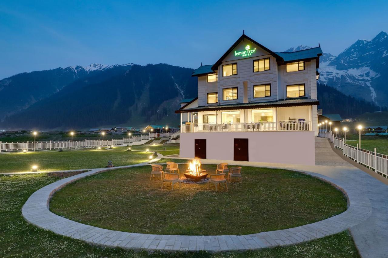 Lemon Tree Hotel, Sonamarg Exterior photo